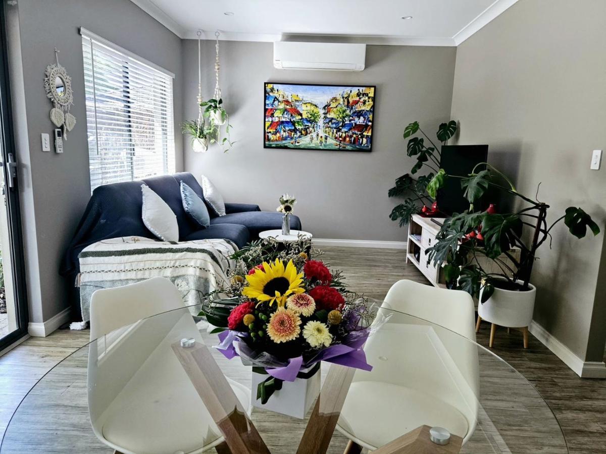 Tranquil Gumnut Cottage - Close To Airport 퍼스 외부 사진